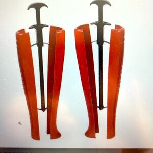 Boot Tree with Spring Steel Boot Shaper Pair (2)
18”x7”x5” also for Cowboy Boots